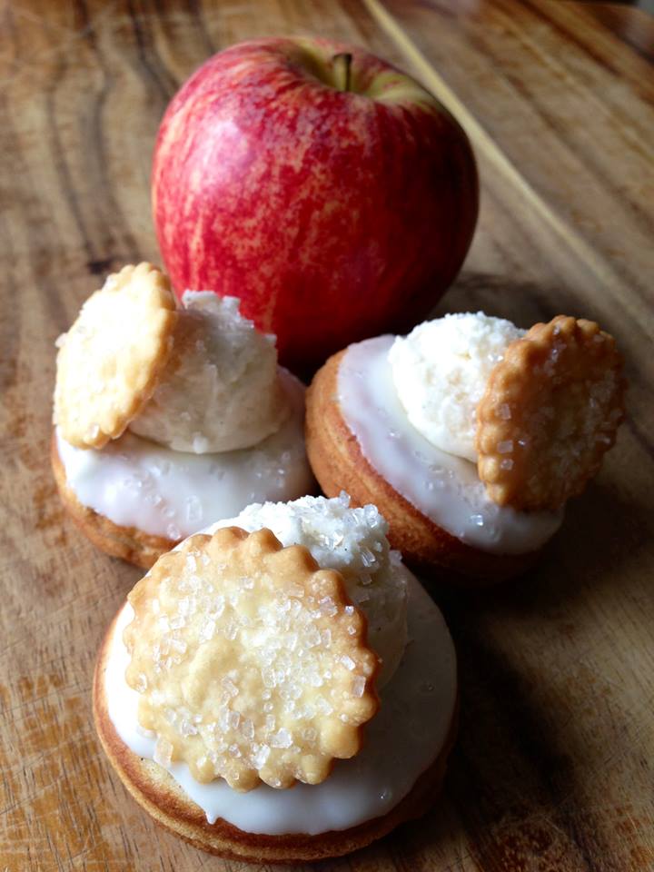Green Mountain Mini Baked Apple Pie