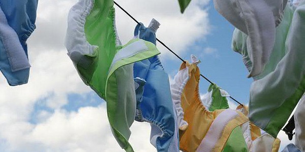 Cloth Diapering 101 (How we wrap & roll)