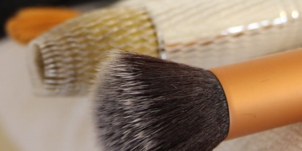 Cleaning Your Makeup Brushes