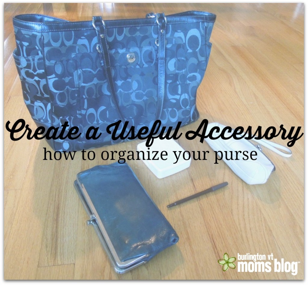 purse, wallet, wristlet, pen, organization, organizing your purse