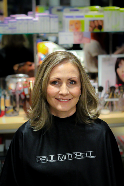 Lilli’s Mommy Makeover Reveal blond woman, mommy makeover, makeover, Indigo Salon