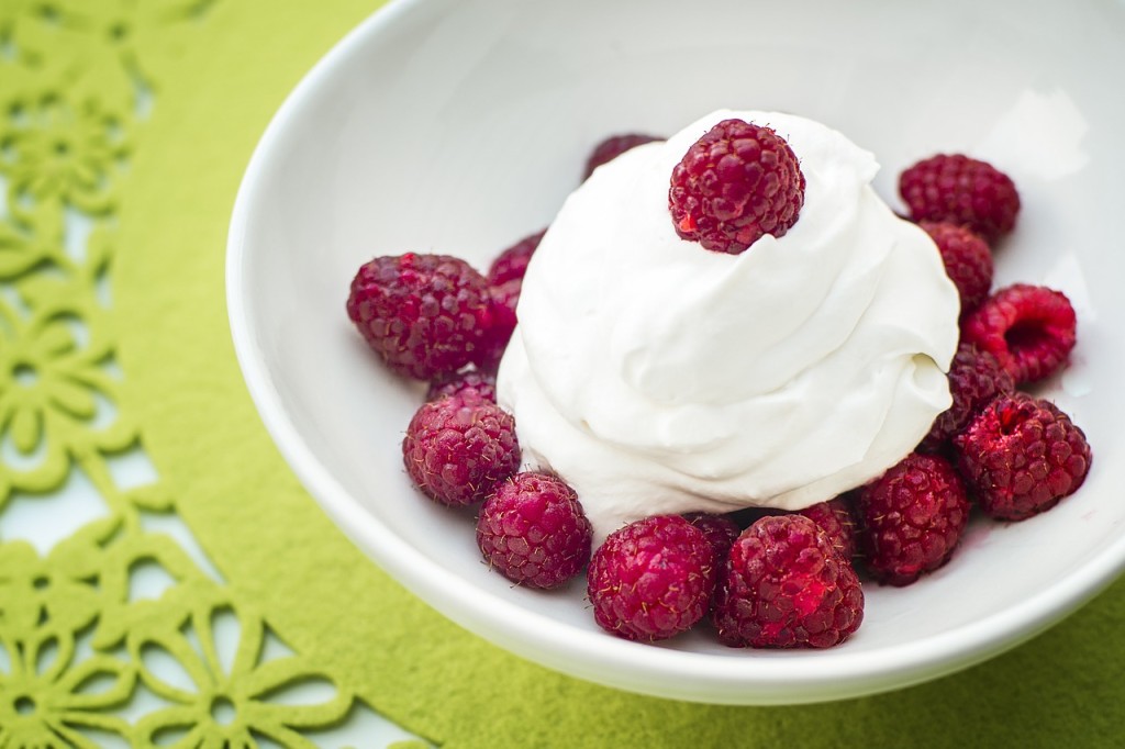 Simple Summertime Dessert Ideas berries, whipped topping