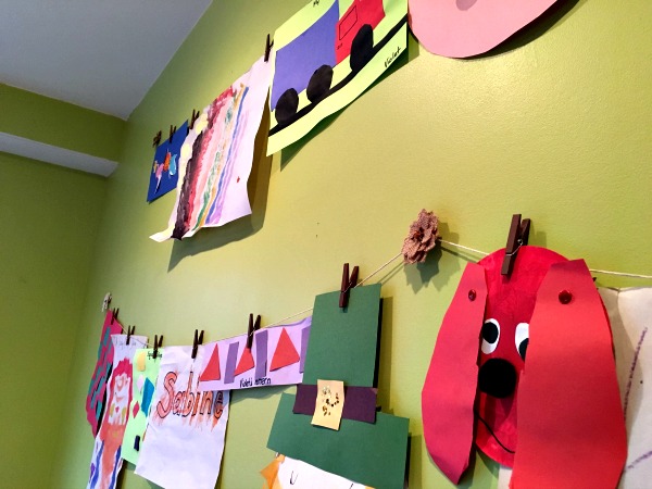 Art Display Ideas — DIY Clothesline art, clothesline, wall
