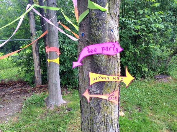 tree trunk, signs, streamers
