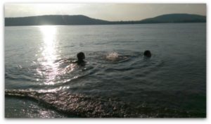 lake, kids swimming