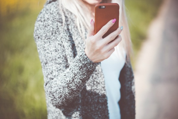Mom Confessions: I am Addicted to My Phone