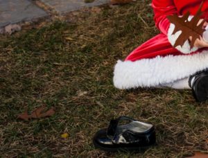 Shoes get lost while taking holiday photos