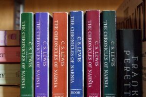 Narnia, love books