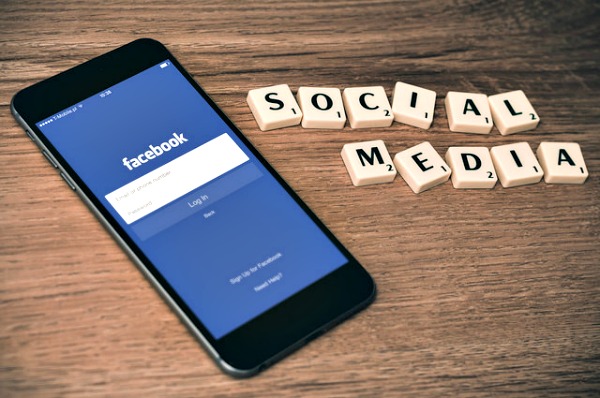 Deleting Social Media: What I Discovered in My Unsubscribe Movement phone, Scrabble letters
