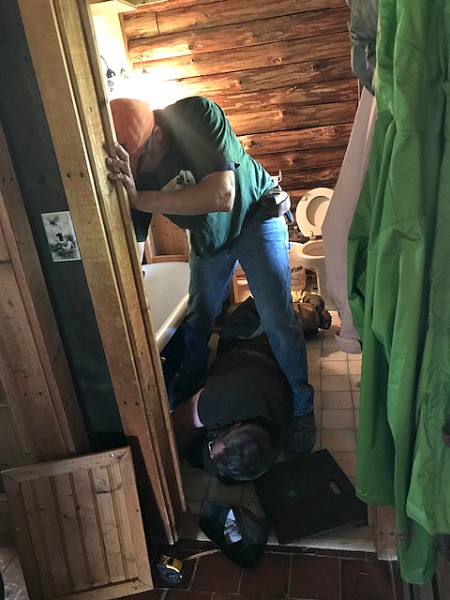 bathroom renovation small space