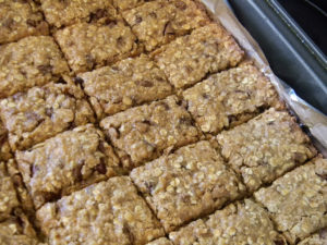 granola bars for many school snacks.