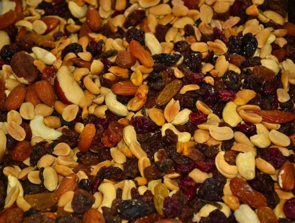 Quick and Easy School Snacks to Keep the Kids Happy