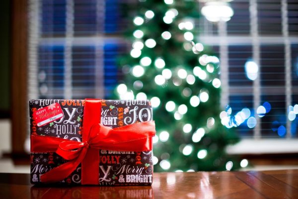 Practical Strategies for Holiday Budgeting and Organizing your Gift List holiday budgeting, gift giving, holidays, Christmas