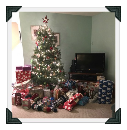 presents christmas tree grateful children