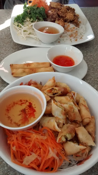 local restaurant, lunch date, budget date, budget lunch