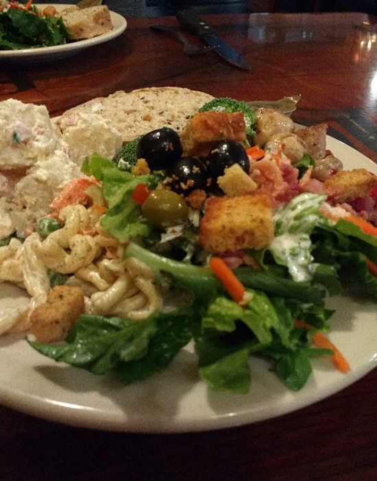 salad, budget lunch, lunch date, restaurant
