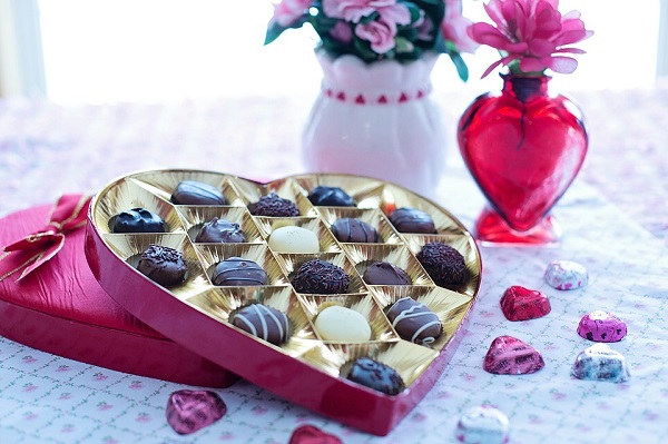 chocolate, bouquet, valentine's day, love, romance