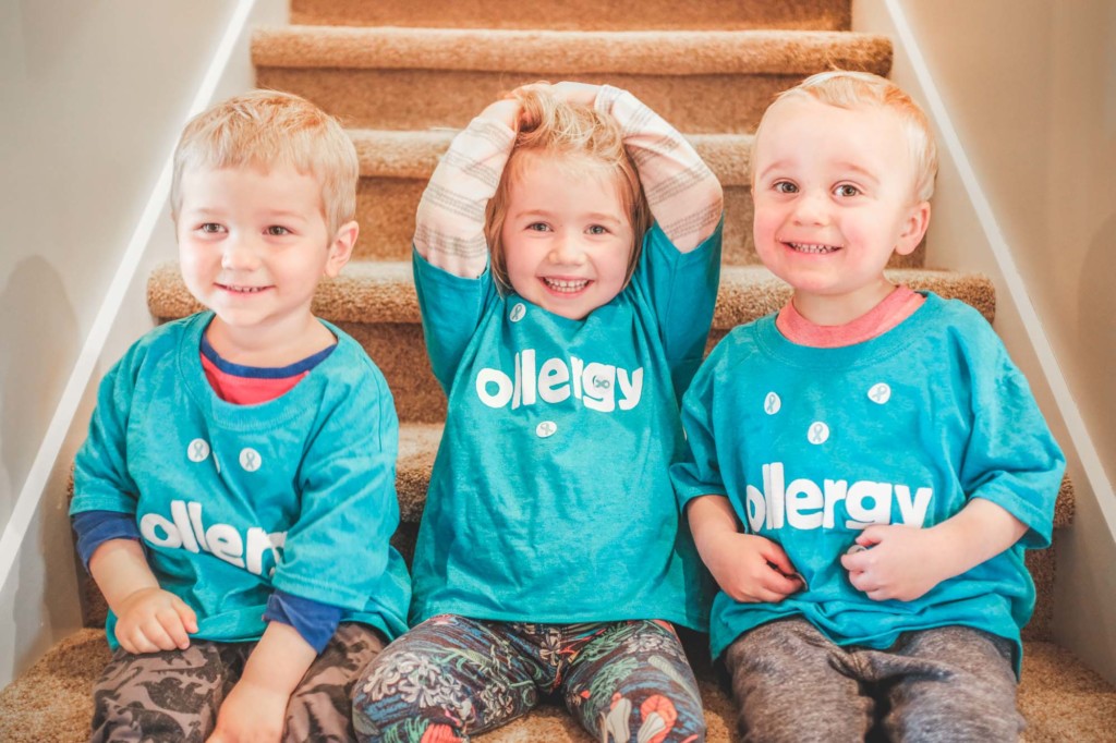 three preschoolers with ollergy shirts for #TealTakeover for Food Allergy Awareness Week.