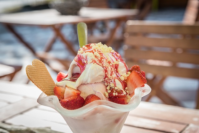 ice cream sundae, ice cream