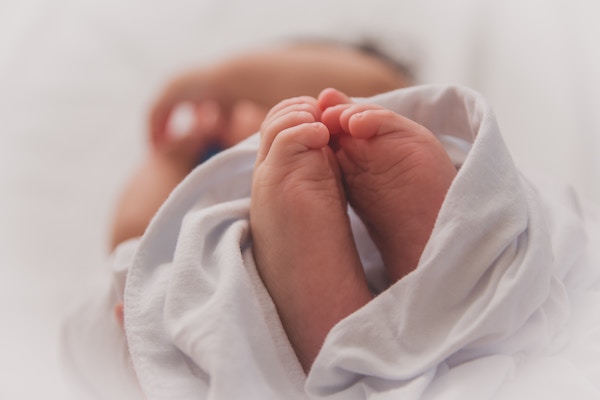 Three Ways to Love and Support a NICU Mom