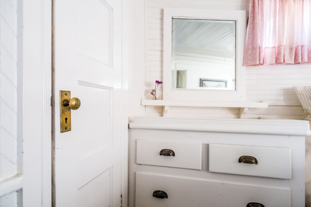 bathroom sink and mirror