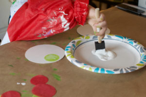 toddler friendly Christmas crafts