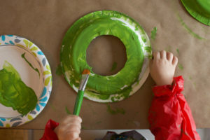 toddler friendly Christmas crafts