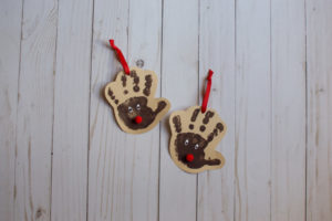 toddler friendly Christmas crafts