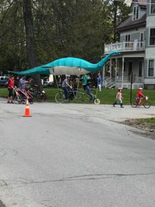 parade, balloon dinosaur