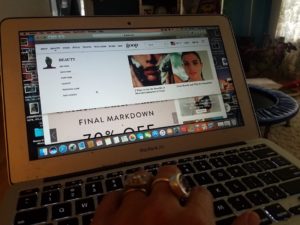 Gooop website, computer screen