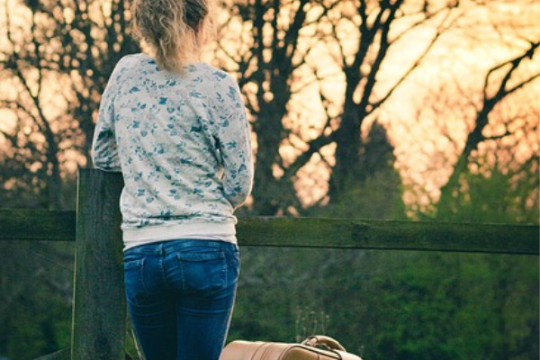 girl, viewed from the back