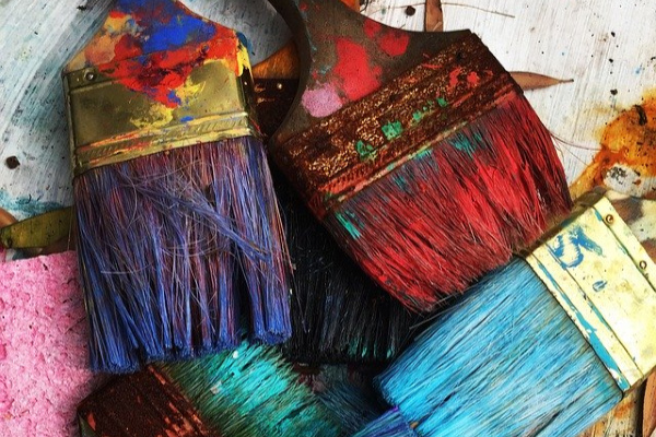 paint brushes demonstrating how to be productive