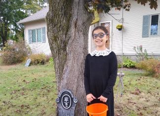 Do It Yourself Ruth Bader Ginsburg Halloween Costume