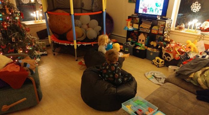 I’m a Movie Geek Mom: We are Proud Television Owners Kids watching television