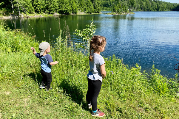 Naptime routine: kid friendly hike up to Silver Lake, Vermont to throw more rocks.