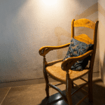empty chair 600×400