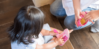 Shoes for Toddlers? Walking Milestones? Kailee Noland Spells it Out