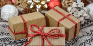 Keep Christmas Simple: Fewer Gifts, More Memories keep christmas small