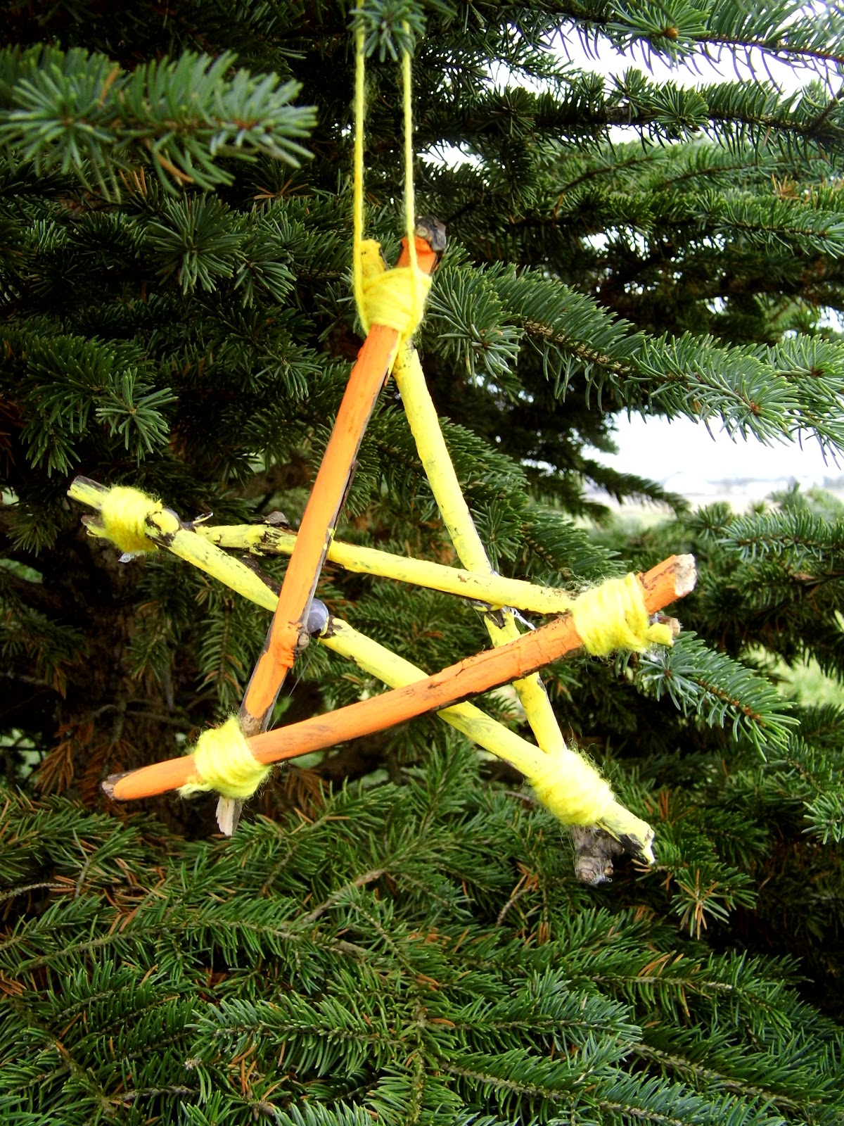 Twig star ornament for a nature-focused holiday craft