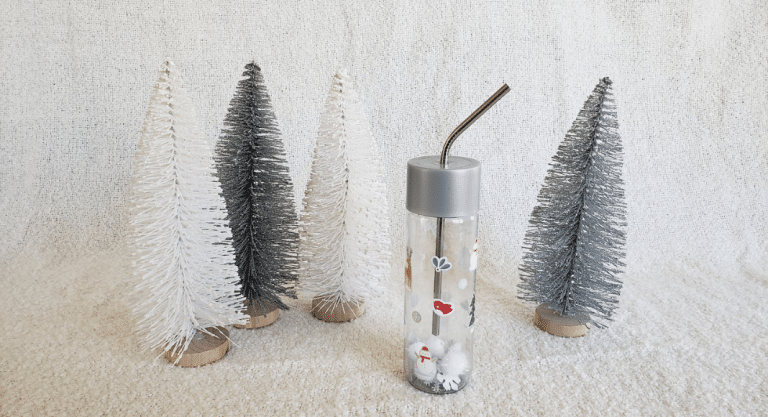 A DIY No Mess Snow globe craft