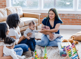 Navigating Mom Friendships: Embracing Different Beliefs for Maximum Joy
