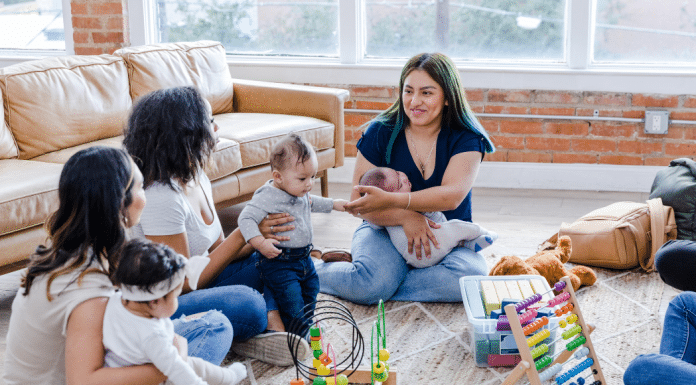 Navigating Mom Friendships: Embracing Different Beliefs for Maximum Joy
