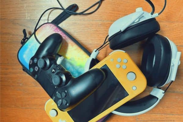 video game headset and console